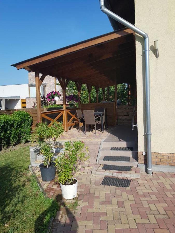 Pagrepe Apartman Balatonvilágos Extérieur photo